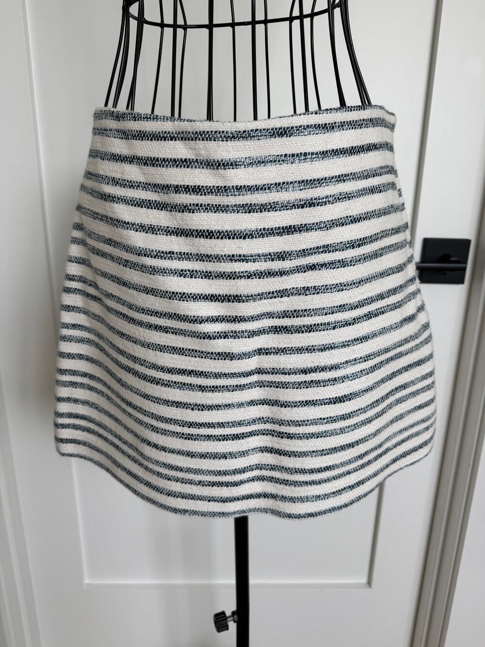 ZARA White Blue Striped Tweed Textured Skort-Medium -Preppy